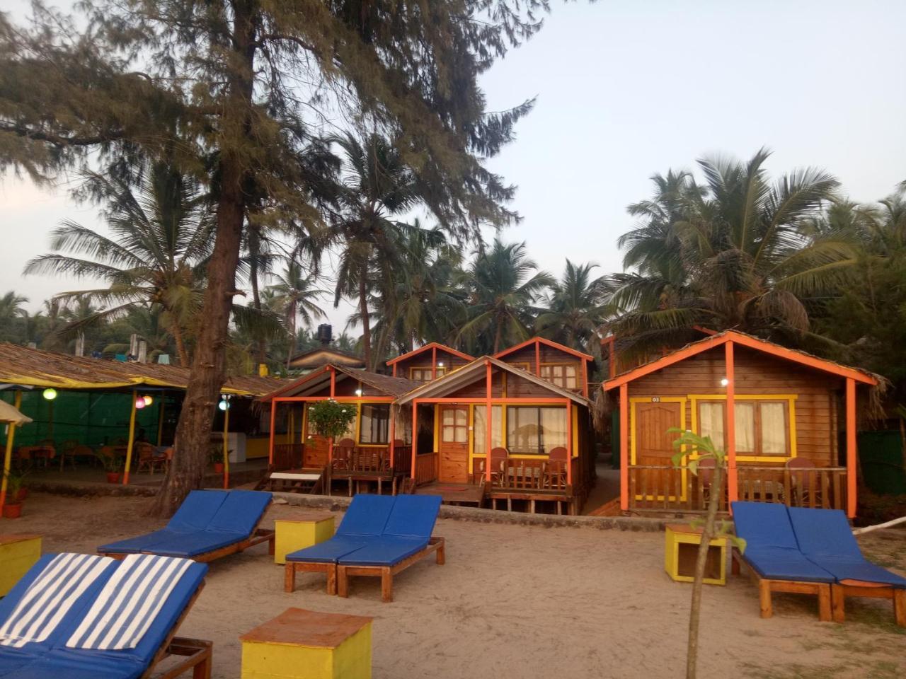 Agonda Beach Bumps Hotel Bilik gambar